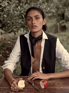 Nicole-Bentley-Rossana-Latallada-12.thumb.jpg.9a34f5492b0af9eae005f0562893223c.jpg