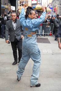 alicia-keys-out-at-times-square-in-new-york-06-07-2023-2.jpg