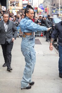 alicia-keys-out-at-times-square-in-new-york-06-07-2023-5.jpg