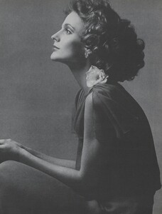 allure_04.thumb.jpg.13e6b6e92c4544c1fe5af504910408c4.jpg