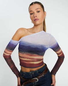 andy-asymmetric-mesh-top-firey-skies-front-tl114484rfrs_1.jpg