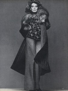 couture_10.thumb.jpg.f432f2d13843a0563be270d3d5618819.jpg