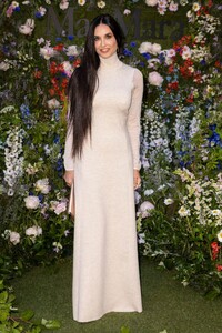 demi-moore-at-max-mara-fashion-show-in-stockholm-06-11-2023-0.jpg