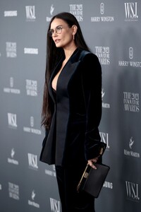 demi-moore-at-wsj.-magazine-2021-innovator-awards-in-new-york-11-01-2021-2.jpg