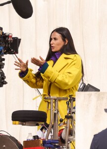 demi-moore-on-the-set-of-the-substance-in-antibes-09-13-2022-0.jpg