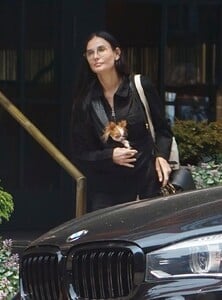 demi-moore-out-with-her-dog-in-new-york-05-22-2023-6.jpg