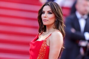 eva-longoria-at-76th-annual-cannes-film-festival-closing-ceremony-05-27-2023-4.jpg