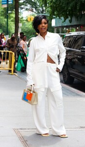 gabrielle-union-arrives-at-abc-studios-in-new-york-06-14-2023-5.jpg