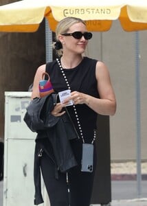 hilary-duff-arrives-at-workout-session-at-a-gym-in-studio-city-06-02-2023-0.jpg
