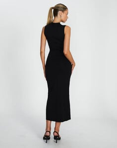 holly-high-neck-seam-maxi-black-back-kd92713knt_1.jpg