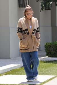 jennifer-lopez-out-and-about-in-west-hollywood-05-27-2023-0.jpg