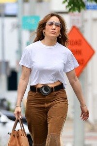 jennifer-lopez-out-and-about-in-west-hollywood-06-07-2023-0.jpg
