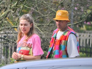 jessica-hart-and-james-kirkland-out-in-los-angeles-06-12-2023-2.jpg