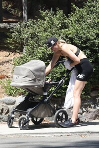 jessica-hart-out-with-her-baby-in-los-angeles-09-03-2022-0.jpg
