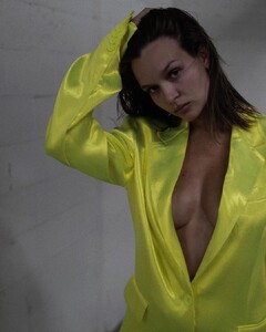 josephineskriver_355432231_813039677052780_6543712327195712084_n.jpg
