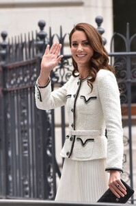 kate-middleton-at-national-portrait-gallery-in-london-06-20-2023-4.jpg