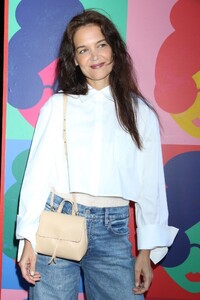 katie-holmes-at-alice-olivia-camp-pride-in-new-york-06-14-2023-1.jpg