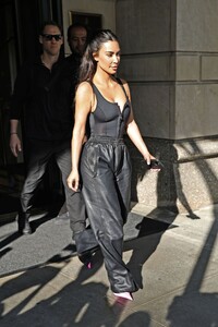 kim-kardashian-leaves-her-hotel-in-new-york-05-16-2023-8.jpg