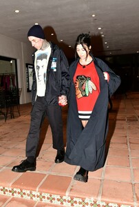 kourtney-kardashian-and-travis-barker-leaves-taverna-tony-in-malibu-06-02-2023-0.jpg