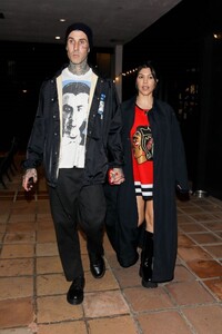 kourtney-kardashian-and-travis-barker-leaves-taverna-tony-in-malibu-06-02-2023-6.jpg