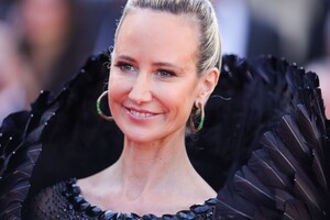 lady-victoria-hervey-at-the-old-aak-premiere-at-76th-cannes-film-festival-05-26-2023-2.thumb.jpg.0e582835fb1ec64e7ed7fc13b7e606ec.jpg