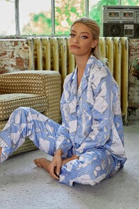 playful-promises-nightwear-logan-spector-statues-long-sleeve-top-29017681166384_2000x.jpg