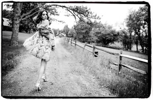 sabrina-nait-greg-kadel-7-21-11--06.thumb.jpg.3f1a81d3104d220a0b580a1070616233.jpg