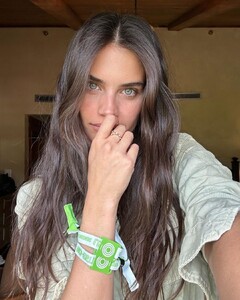 sarasampaio_352368492_6197649600354621_6265361520302712078_n.jpg