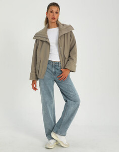 scoopy-oversized-utility-jacket-on-the-rocks-full-cs91608bor_1.jpg