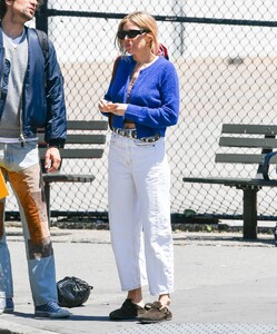 sienna-miller-and-sebastian-faena-out-in-new-york-05-17-2023-5.jpg