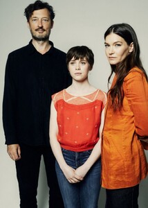 sophia-lillis-the-adults-photocall-at-2023-tribeca-festival-06-13-2023-5.jpg