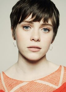 sophia-lillis-the-adults-photocall-at-2023-tribeca-festival-06-13-2023-9.jpg