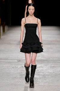 00003-ports-1961-fall-2022-ready-to-wear-milan-credit-gorunway.thumb.jpg.d90774627e318fece5066cc9b6bfa7ce.jpg