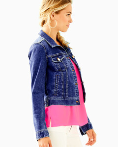 1046997224_CarolineKelley-LillyPulitzer2023SeasprayDenimJacket(ViaMarilaWash)UHQ3.thumb.jpg.65807d257dbb2464f4e5c24fbd80fa85.jpg