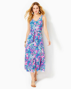 1183965181_CarolineKelley-LillyPulitzer2023MadsenMidiDress(BlueTangSittingSeaside)UHQ1.thumb.jpg.a7286a83dd2d7bc3c050392772ba88d9.jpg