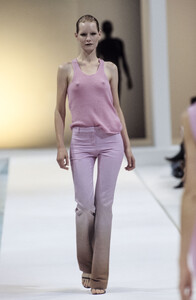 157854262_Lanvin2000WomenRTW68.thumb.jpg.fc11386d645b563c74627fa663e45c69.jpg