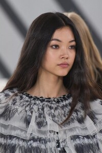 1674069074_ChanelHCclpF22021.thumb.jpg.a8dfc8ce4f5d1f6e5ed6681fc7fa63cd.jpg
