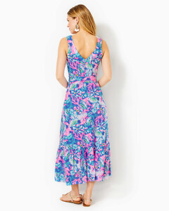 1725176430_CarolineKelley-LillyPulitzer2023MadsenMidiDress(BlueTangSittingSeaside)UHQ2.thumb.jpg.af051bc70a4105a0ed85afd017d0e0bf.jpg