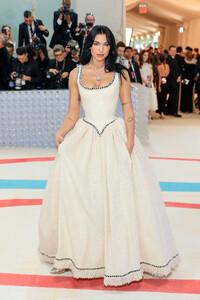 1793571454_DuaLipa-MetGala@NYC2023_05_01.thumb.jpg.07173d3e8757e89ed92b698540b0bc8b.jpg