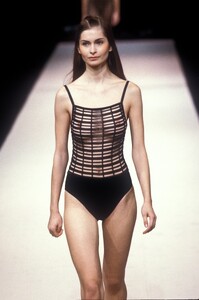 1830416536_HerveLeger1999WomenRTW6.thumb.jpg.3db485596a8496db6a0a76bf557b8d5f.jpg