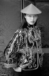 ysl - stade 1998 - fitting-xinLee-2.jpg