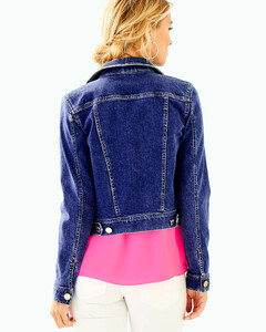 1874332009_CarolineKelley-LillyPulitzer2023SeasprayDenimJacket(ViaMarilaWash)UHQ2.thumb.jpg.1ab8a00fc6ae2d7df1c4987abafb8a28.jpg