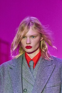 1944785909_SportmaxclpF22011.thumb.jpg.89c77fa4eee84e88b7c4452f17d45a20.jpg