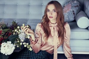 2016YouMagazine-0001.jpg