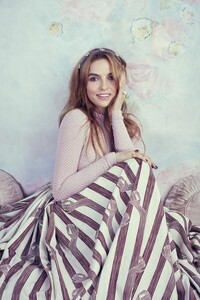 2016YouMagazine-0002.jpg