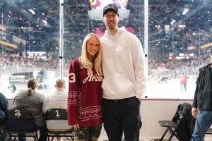 2138149281_TheSunU.S_2023_06.30meet-ashley-brewer-gorgeous-espn-825448350-2.thumb.jpg.a5e3fd021f2320b49ae7d3089d1cbbd9.jpg