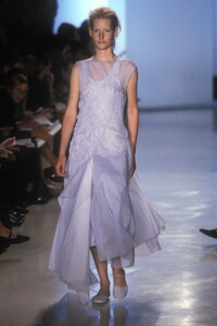 347624789_DonnaKaran1999WomenRTW74.thumb.jpg.9949b88d73b525758a7a8271edaefc65.jpg