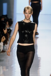 360304120_DKNY1996WomenRTW49.thumb.jpg.fb8afa110934d374b7ed859af77be594.jpg