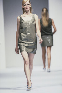440966366_Sportmax1999WomenRTW9.thumb.jpg.2bdfceb3f81ae42a3ef6b61fc72bca74.jpg