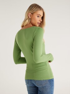 506771_khaki_outfit_l.jpg
